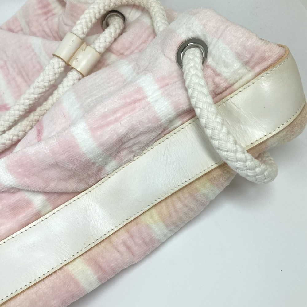 CHANEL Pink Shoulder Bag - Picture 7 of 16